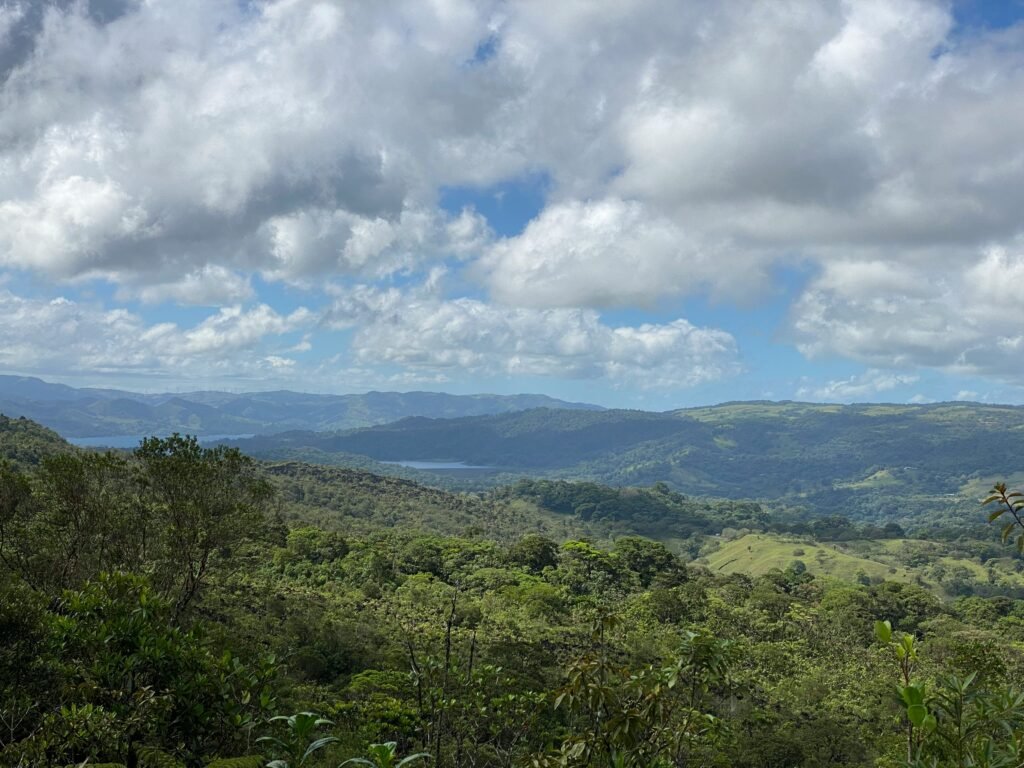 Your Ultimate 10-Day Trip to Lake Arenal